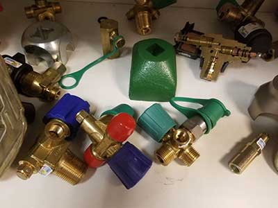 valvulas de carga en equipo GNc tomasetto achille